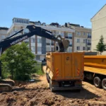 ilüfer Arsa ve Bahçe Hafriyatı uygulaması yapılan geniş arsa alanı